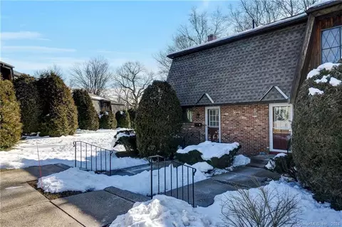 253 West St #2-10, Southington, CT 06489