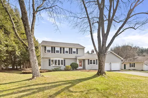 100 Wentworth Dr, South Windsor, CT 06074
