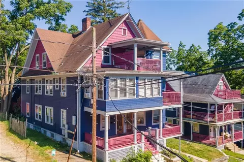 19 Chestnut St, Willimantic, CT 06226