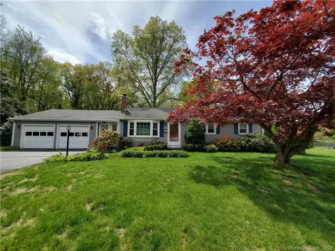 137 Wickham Dr, East Hartford, CT 06118