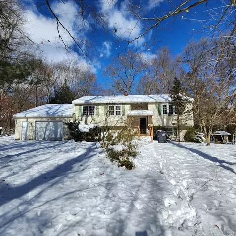 51 Doubleday Rd, Columbia, CT 06237
