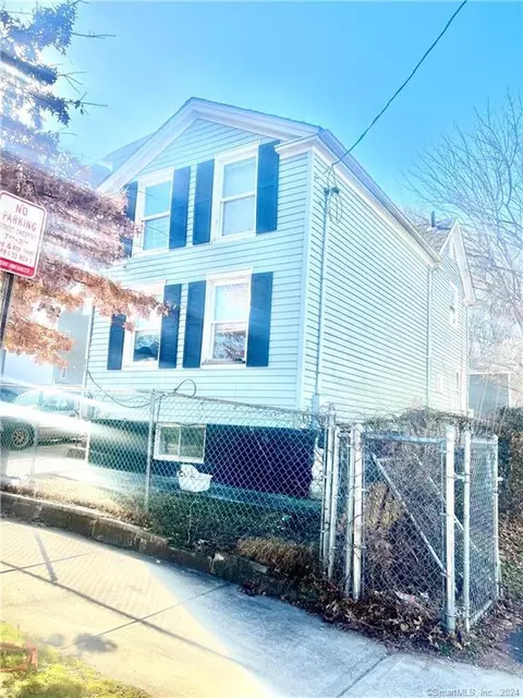 80 Downing St, New Haven, CT 06513