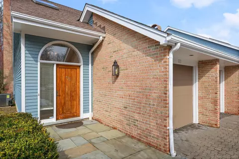 175 Regents Park #175, Westport, CT 06880