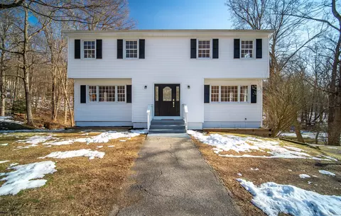 20 Lasky Rd, Beacon Falls, CT 06403