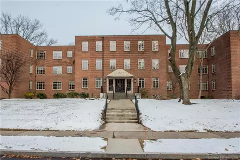 20 Outlook Ave #106, West Hartford, CT 06119