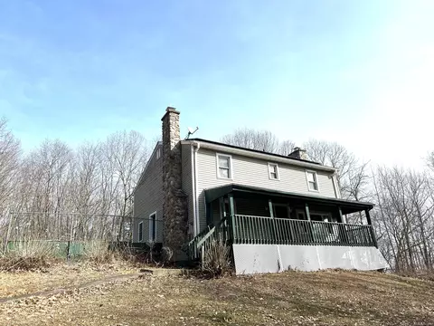 758 Litchfield Rd, Watertown, CT 06795
