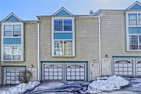 1014 Campbell Ave #11, West Haven, CT 06516