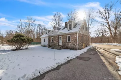 153 Hunting Lodge Rd, Mansfield, CT 06268