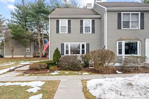 404 Georgetown Dr #404, Glastonbury, CT 06033