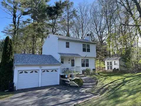 654 Laurel St #13, East Haven, CT 06512