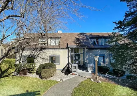 270 Heritage Vlg #A, Southbury, CT 06488