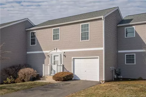 47 Hawthorne Ln #47, Bloomfield, CT 06002