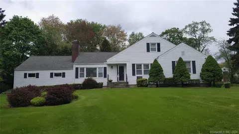 188 Emery Dr E, Stamford, CT 06902