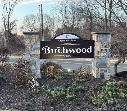 27 Crows Nest Ln #5K, Danbury, CT 06810