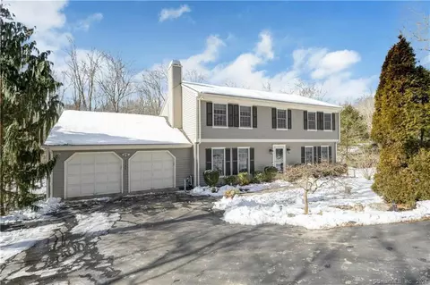 2142 Long Ridge Rd, Stamford, CT 06903