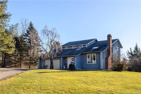28 Anderson Rd, Sherman, CT 06784