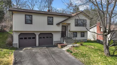 147 Williamson Dr, Waterbury, CT 06710