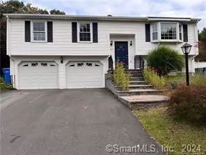 265 Anns Farm Rd, Hamden, CT 06518