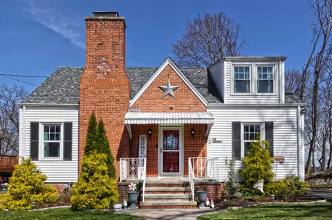 47 Highview Ave, West Haven, CT 06516