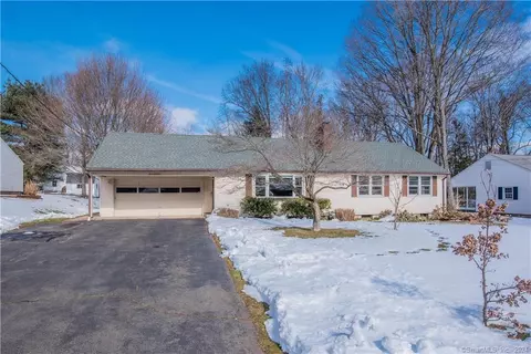 161 Crater Ln, Berlin, CT 06037