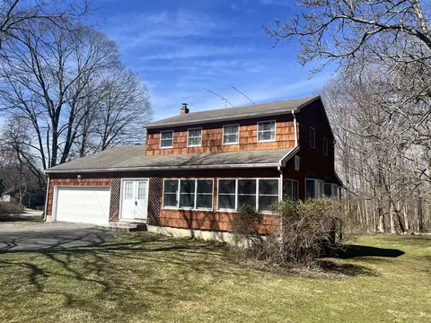 23 Dodgingtown Rd, Bethel, CT 06801