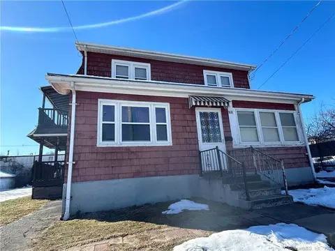 168 Coccomo Cir, New Britain, CT 06051