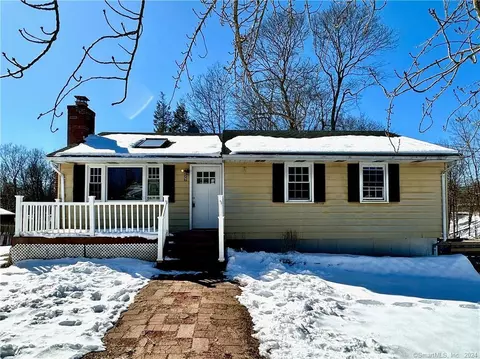 9 Bret Dr, Meriden, CT 06450