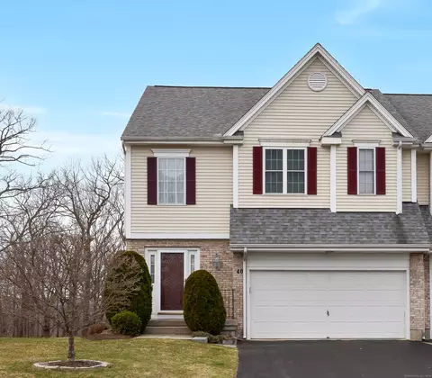 40 Cobblestone Ct #40, Newington, CT 06111