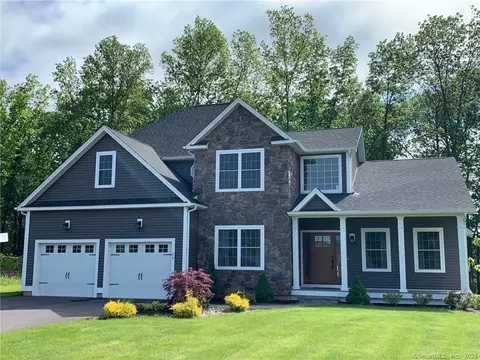 25 Peckham Farm Dr, Newington, CT 06111