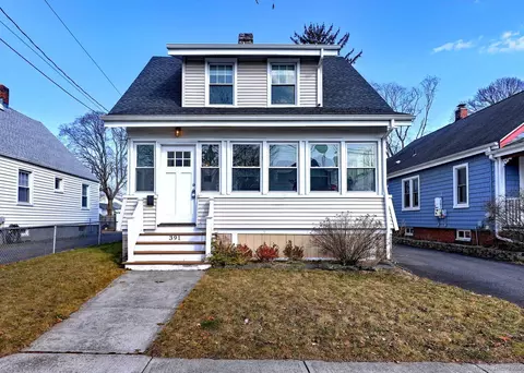 391 3rd Ave, West Haven, CT 06516
