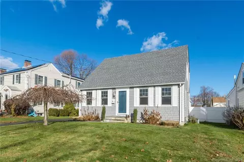 112 Lordship Rd, Stratford, CT 06615