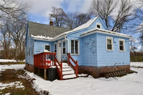 23 Oak St, Windsor, CT 06095