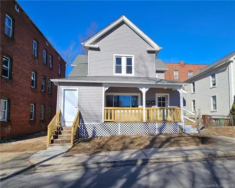 8 Thompson Ct, Enfield, CT 06082