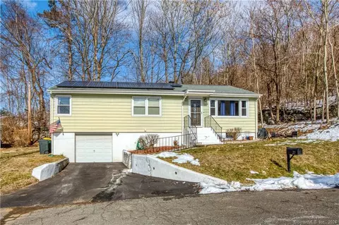 23 Thomas St, Ansonia, CT 06401