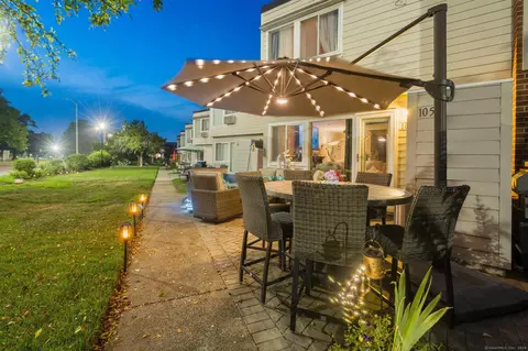 105 West Walk #105, West Haven, CT 06516