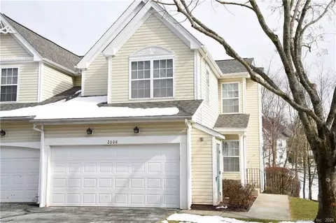 2008 Eaton Ct #2008, Danbury, CT 06811