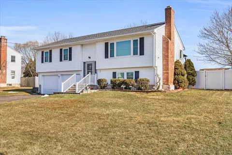 33 Sam St, Enfield, CT 06082