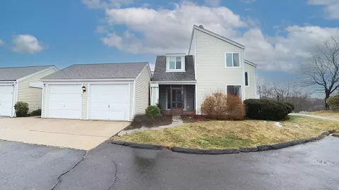 377 Walden Green Rd #377, Branford, CT 06405