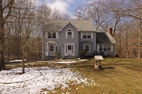 9 Avalon Way, Newtown, CT 06482