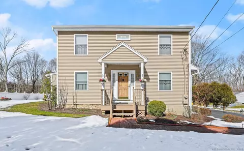 218 Tashua Rd, Trumbull, CT 06611