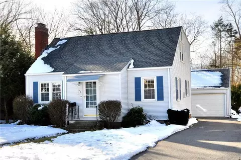 46 Goodwin St, Manchester, CT 06040