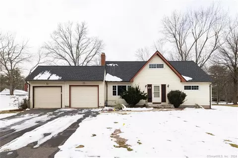 65 Seminole Cir, West Hartford, CT 06117