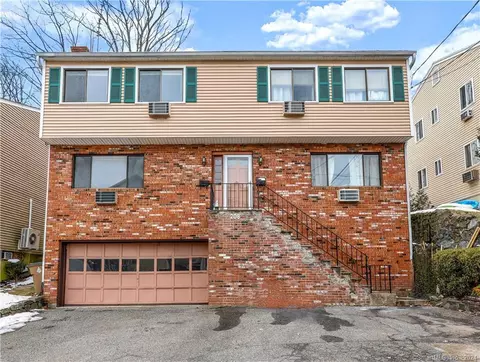 208 Hope St, Stamford, CT 06906