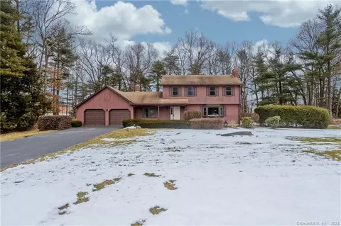 16 Pondview Ln, Suffield, CT 06093
