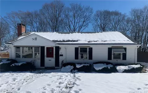 64 Lima St, Willimantic, CT 06226