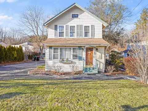 25 Whitney Ave, Trumbull, CT 06611