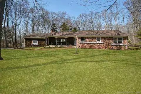 159 Twin Lanes Rd, Easton, CT 06612