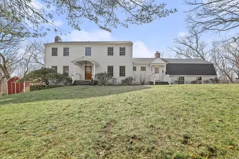 153 Spoonwood Rd, Wilton, CT 06897