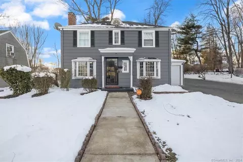 467 Cornwall St, Hartford, CT 06112