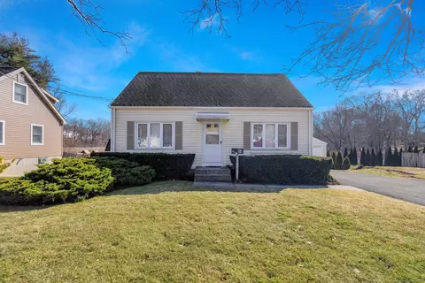 84 Pondview Dr, Southington, CT 06489